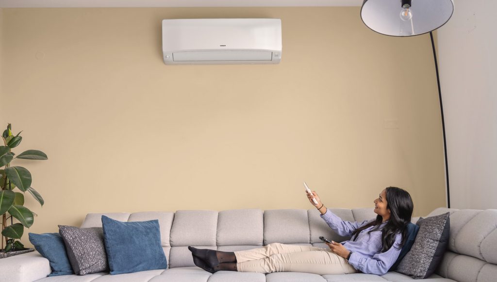 Hitach Ac Service in Dubai